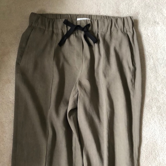 Aritzia Pants - Babaton pants!